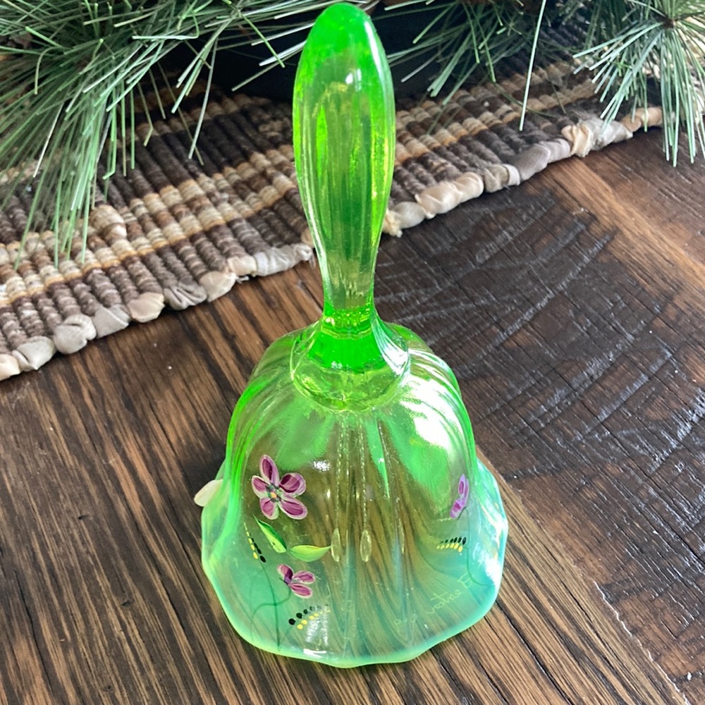 Beautiful Fenton collectible bell